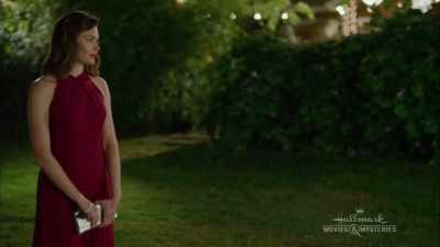 Roger killed Natalie. - Ruby Herring Mysteries: Her Last Breath