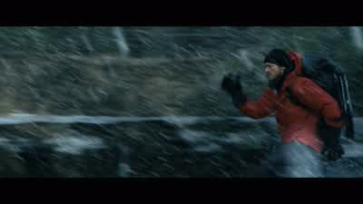 Roger, Solo. - The Bourne Legacy