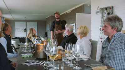 ROGIER: Thank you very much
for coming, as always, - Restaurants at the End of the World