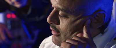 - Rollins?
- Sir? - Airliner Sky Battle