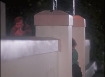Romano! You okay?
Yeah. - Miami Vice