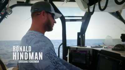 [ron] I'm lookin' for some
marks, put these baits out,
set-up on the fish. - Deadliest Catch: Bloodline