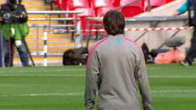 Ronaldinho had
dramatically lost all form - Lionel Messi - The Greatest