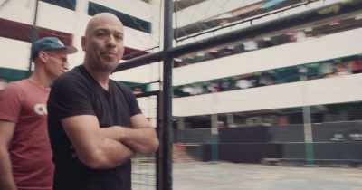 -[Ronnie] All right.
-This is what it's all about. Right here. - Jo Koy: In His Elements