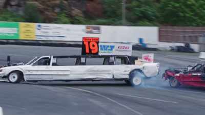 Ronnie Kiefer in the limo
gets turned sideways. - Rust Valley Restorers
