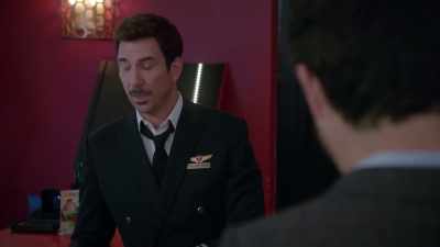 Ronnie said that the flight is delayed - LA to Vegas