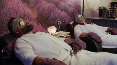 Ron's starting to get
a little relaxed, - Renovation Impossible
