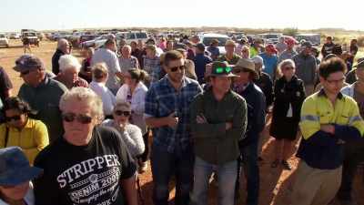 Rookie miners Dan and Justin - Outback Opal Hunters