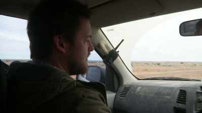 ..Rookies Dan and Justin
are looking for their next opal fix. - Outback Opal Hunters