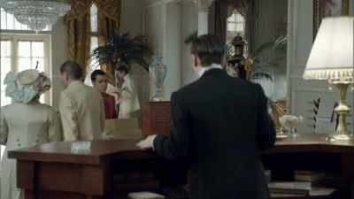 Room 404, 15 minutes. - Grand Hotel
