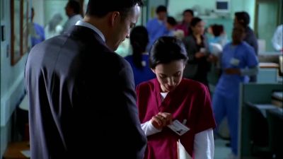 Room's restricted.
I need to see your ID. - Castle