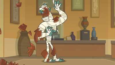 - Roooooooarrrrrr!!!
(Pots smash) - Total DramaRama