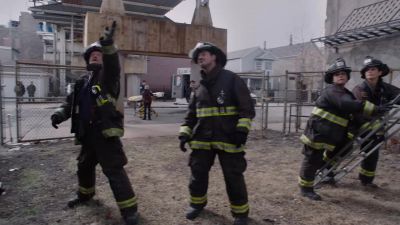 Rope bag coming down. - Chicago Fire