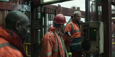 Rose, are you hearing that?
Baz got to Garrow. - The Rig