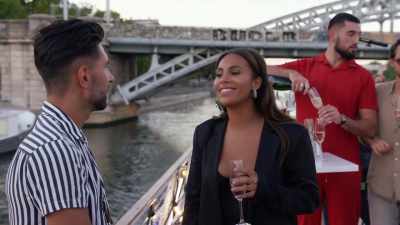 - Rose speak with Sébastien.
Rose speak with Valentin. - Love Trip: Paris