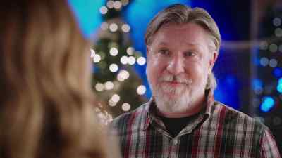 Roses in the summer,
pies in the fall, - Unwrapping Christmas: Lily's Destiny