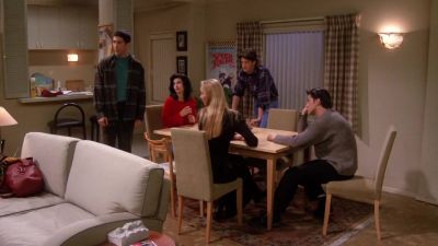 Ross, could we please, please,
listen to anything else? - Friends