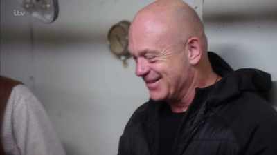 ROSS LAUGHS - Britain's Tiger Kings - On the Trail with Ross Kemp
