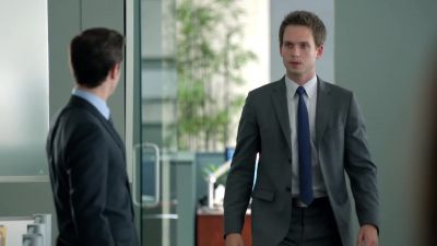 Ross. Rumor has it you talked
a client out of $200 million. - Suits