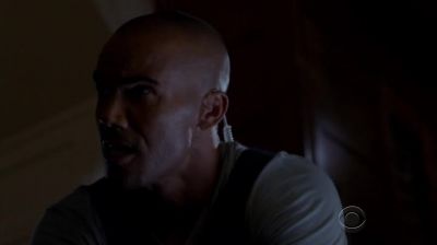 Rossi, where are you hit? - Criminal Minds