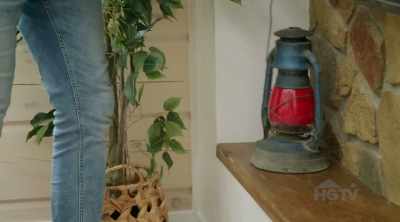 Rotem: Last minute items,
you know, - Renovation Resort