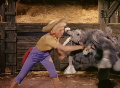 'Round the barnyard goes the mighty cavalcade - By the Light of the Silvery Moon