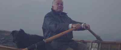 ♪ Row, row, row your boat - Loch Ness