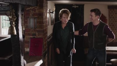 Rowena's just waiting for you. - Midsomer Murders