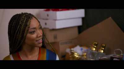[Roxy lightly chuckles] - Holiday Rush