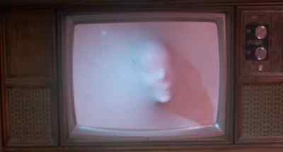 (rubber squeaking)
(suspenseful music) - Def by Temptation