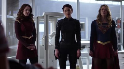 Ruby, I really think
that you need to wait outside. - Supergirl
