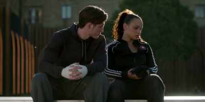 Rue se don ma-na-zha mo-lee. - Vampire Academy