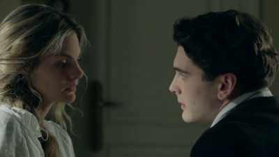 [ Ruelle's "Secrets and Lies"
plays ] - Grand Hotel