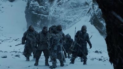Run back to Eastwatch.
Get a raven to Daenerys, - Game of Thrones