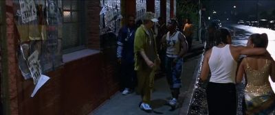 Run bitch run He gonna kill you - Malibu's Most Wanted