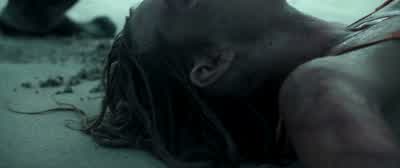 Run! Call for help! Hurry! Hurry! - The Shallows