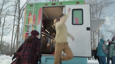 Run, Dirk, run! - Snow Day