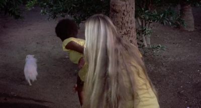 Run you little bugger Run Go on Go on - Black Mama White Mama
