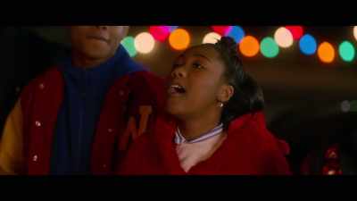 -[Rush] It's beautiful.
-Where did you get all these lights? - Holiday Rush