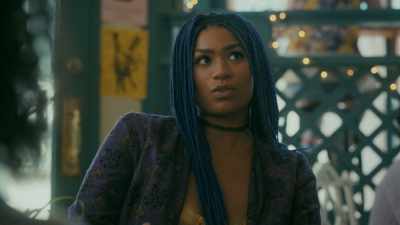 Russ and I aren't
gonna get married - Paper Girls