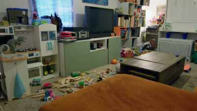 [Russell]
This is the only room that
she has enough quiet space - Renovation Impossible