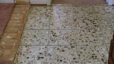 [Russell] This is what you see
when you first
walk in the door. - Renovation Impossible