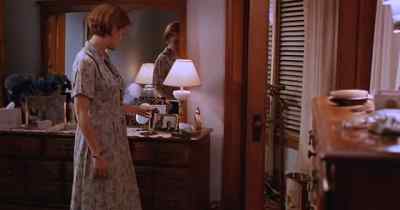 (Ruth)
NEVER MIND!
I FOUND SOME CHANGE! - Twenty Bucks