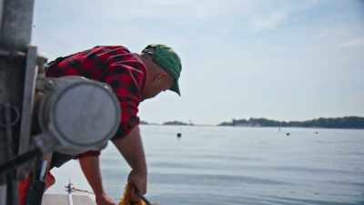 [Ruth] What made
you start GreenWave? - Food and Country