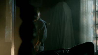 Ryan, he's down. - Castle