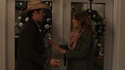 Ryan, I am not going
back to la with you. - Spotlight on Christmas