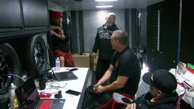 [Ryan] Let's go win the race, - Street Outlaws No Prep Kings Team Attack