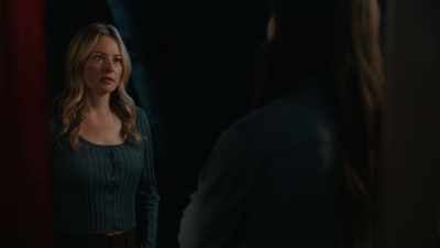-Ryan might be falling
for your act, but I'm not. - A Deadly Threat to My Family