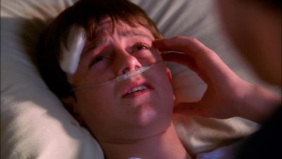 Ryan, what's wrong? - Smallville