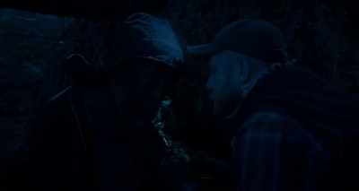 S... Stay with me.
Stay with me. - Leave No Trace
